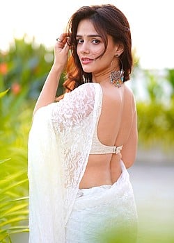 Nishi Saxena